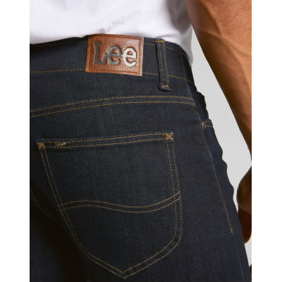 Extreme motion slim fit jeans